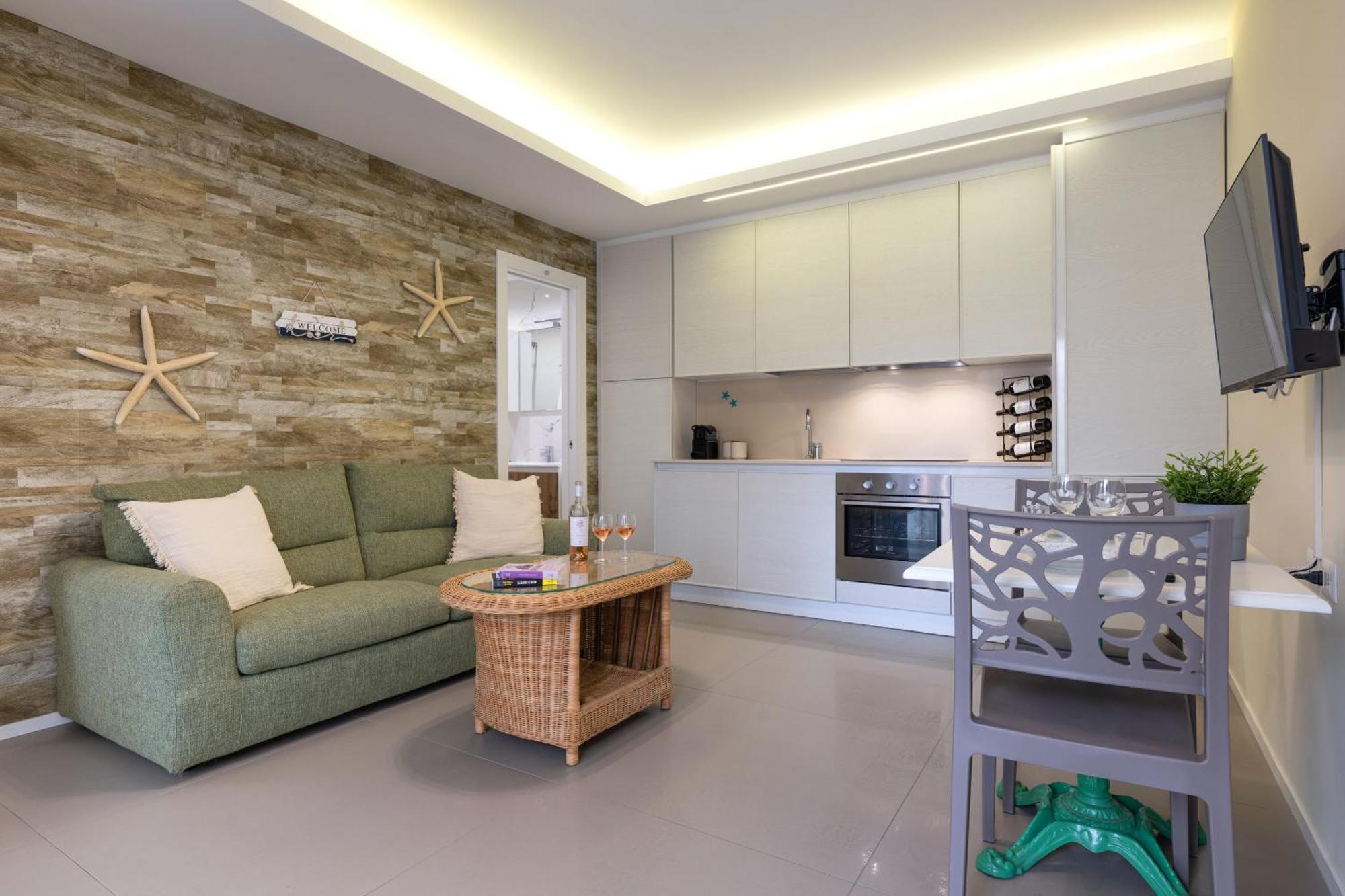 Cozy Marine Apt With Jacuzzi - 250Mt From Sea Polignano a Mare Exterior foto